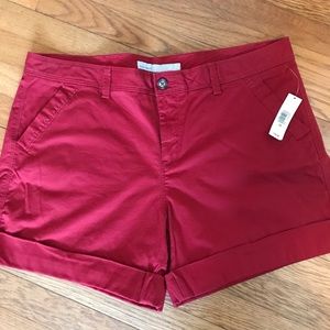 NWT Old Navy Khaki Shorts (Red)